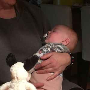 Trots att surrogatprocesserna varit både tunga emotionellt och juridiskt är Helene och Johnny glada att de genomgått dem. Bild på sex månader gamla Lova.