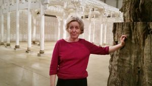 Verket "Vitt hus" hör till utställningschef Erja Pusas favoriter. Ai Weiwei har gjort det enkom för utställningen på HAM. erja pusa, ham, helsingfors konstmuseum
