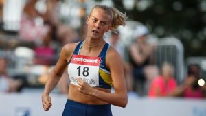 Wilma Lassfolk springer 200 meter och 400 meter i Krafts färger. Wilma Lassfolk löper i FM 2018.