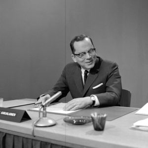 Ahti Karjalainen som nybliven statsminister och hans regering.
