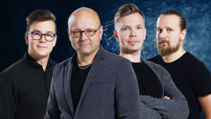 Kuvassa selostajat Riku Salminen, Tapio Suominen, Niki Juusela ja Matti Härkönen.