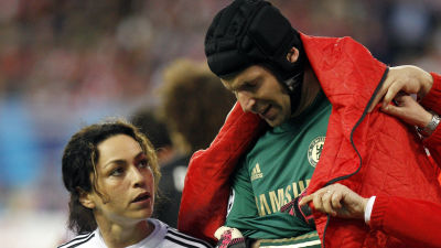 Petr Cech skadade sig mot Atletico Madrid.