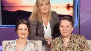 Anne Flinkkilän vieraana on Sirkku Peltola ja Heikki Salo.