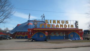 Sirkus Finlandia på Marknadsplan i Ekenäs. Sirkus Finlandia på Marknadsplan i Ekenäs 2015.