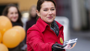 Vallan linnake. Sidse Babett Knudsen Vallan linnake -tv-sarjassa.