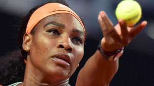 Williams anser att hennes hudfärg påverkar sättet folk ser på henne. serena williams i rom 2015