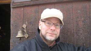 Jari Ahlqvist tror allt hade gått bättre om planerna hade varit mer småskaliga.