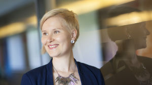 Kuvassa Kristiina Tolvanen, Aamulehden uutispäällikkö.