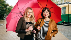 Hannah Norrenas och Eva Frantz färska relationspodd har kommit bra igång. Hannah Norrena och Eva Frantz.