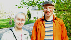 Skådespelaren Sanna Salán och regissören Marko Kokko. En kvinna som heter Sanna Salán och en man som heter Marko Kokko.