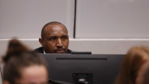 Bosco Ntaganda är en av få kongolesiska krigsförbrytare som har dömts för sina brott under konflikten. Rebelledaren och krigsherren Bosco Ntaganda i domstolen i Haag.