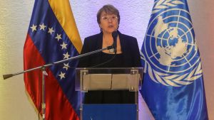 Michelle Bachelet talar i Caracas Michelle Bachelet talar under sitt besök i Caracas i slutet av juni