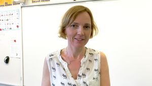 Man borde förbättra det där stället där föräldrarna stannar och släpper av sina barn, säger Victoria Lang bildkonstlärare och klassföreståndare för 9A. Victoria Lang