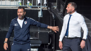 Fabrizio Piccareta vill inte kommentera något som gäller Shefki Kuqi. Fabrizio Piccareta och Shefki Kuqi.