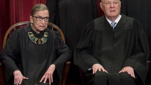 Hur det än går blir det en föryngring. Domare Ginsburg är 85, domare Kennedy 82 vid avgången. De äldsta domarna i USA:s högsta domstol i porträtt.