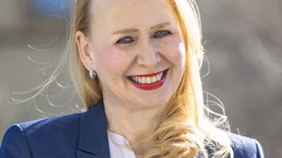 Kuvassa Sari Innanen