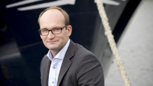 Hav är kollektiva nyttigheter, säger Jakob Granit, generaldirektör för Havs- och vattenmyndigheten i Sverige. Att lösa havens problem kräver samarbete mellan olika länder. Jakob Granit, generaldirektör vid Havs- och vattenmyndigheten i Sverige