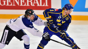 Sund mot Sveriges Adrian Kempe i Tjeckiens EHT-turnering. Tony Sund mot Adrian Kempe.