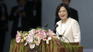 Taiwans nya president Tsai Ing-wen höll sitt installationstal i huvudstaden Taipei där hon lovade att upprätthålla goda kontakter till Kina Taiwans nya president Tsai Ing-wen höll sitt installationstal i huvudstaden Taipei där hon lovade att upprätthålla goda kontakter till Kina