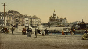 Väritetty valokuva 1900-luvun alun Helsingistä.