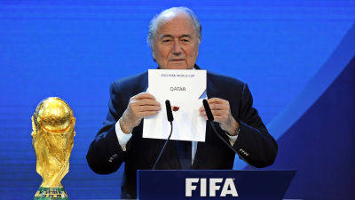 Sepp Blatter i december 2010, då beslutet fattades.