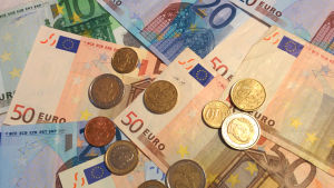 Bitcoin kommer inte att ta över som betalningsmedel tror Petter Järvinen. Pengar