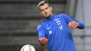 Lukas Hradecky har hållit nollan i samtliga tre matcher i Nations League. Lukas Hradecky på fotbollslandslagets träningspass.
