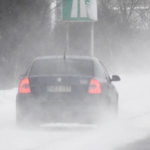 Snöyra på E75-vägen i Helsingfors den 13 januari.