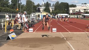 Aino Tapio har putsat sitt personliga rekord rejält i sommar. Aino Tapio, IF Sibbo Vargarna