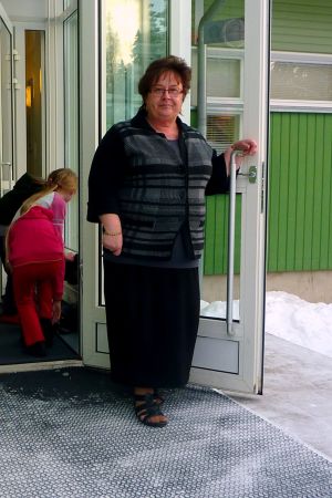 Anne-Marie Viinamäki är nöjd med fusionen av Vasa och Lillkyro Anne-Marie Viinamäki är rektor för skolan i Merikart