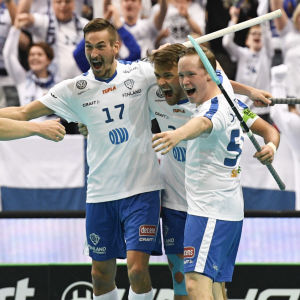 Finland firar i VM-finalen i innebandy 2018.