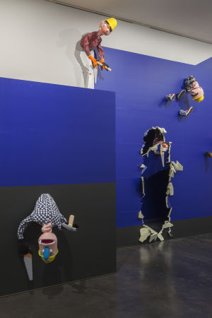 Byggubbar ur Nathaniel Mellors & Erkka Nissinens utställning, The Aalto Natives på Kiasma. Byggubbar ur Nathaniel Mellors & Erkka Nissinens utställning, The Aalto Natives på Kiasma.