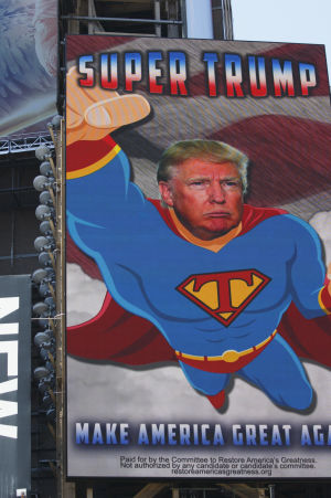 En ny valaffisch från Trumps kampanj på Times Square i New York 14.9.2016