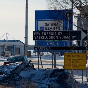 Vaskiluodon satama-aluetta Vaasassa talvella. 