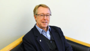 Centralvalnämndens sekreterare, kanslichef Lasse Tallqvist. Kanslichef Lasse Tallqvist