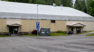 Den gamla kommunala bollhallen har tjänat ut och ska ersättas med en ny allaktivitetshall. Sjundeå bollhall