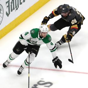 Miro Heiskanen är en av Dallas ledande spelare. Miro Heiskanen är en av Dallas ledande spelare.