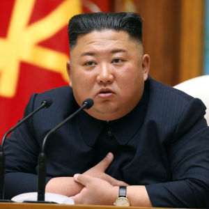 Kim Jong-un sågs senast i offentligheten under ett partimöte den 11 maj, då han upphöjde sin syster till det styrande Arbetarpartiets politbyrå.