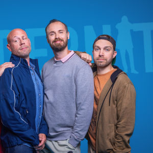 Kuvassa Modernien miesten päähenkilöt Mika, Matti, Tuomas ja Pete.