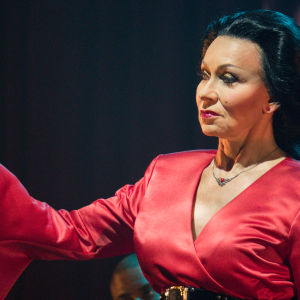 Kuvassa Vesta (Inga Sulin).