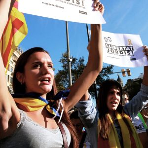 Katalonian itsenäisyysjulistus huipentui koko itsehallinnon menettämiseen ja oman aluejohdon vangitsemiseen. 