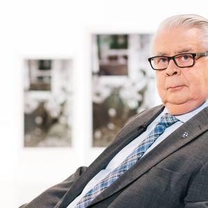 Kalervo Kummola tunnetaan jääkiekon rautakanslerina. Uraan mahtuu myös tv-bisnestä, politiikkaa ja kulttuuria.