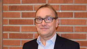 Stadsdirektör Strandell betonar vikten av hög standard på servicen. Hangös stadsdirektör Denis Strandell
