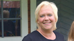 Mayvor Wärnman driver eget företag inom hemservice. Mayvor Wärnman med dottern Louise.