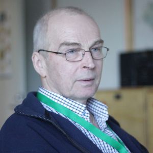 Edgar Sjövall tycker inte staden tar helheten i beaktande när man drar in veckoslutsberedskapen. edgar sjövall