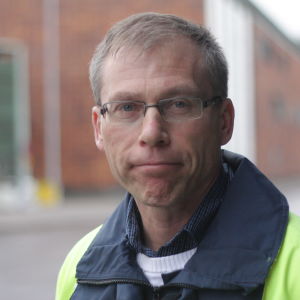 Jaakko Klang uppskattar att en ny bro kan stå klar 2030. Jaakko Klang vid NTM-centralen