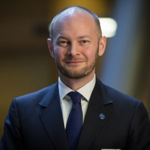 Sampo Terho. Poliitikko ja kansanedustaja Sampo Terho, Sininen eduskuntaryhmä (Uusi vaihtoehto), Pikkuparlamentti, 10.11.2017.