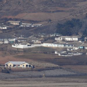 Bild tagen från den sydkoreanska sidan av gränsen. 