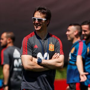 Julen Lopetegui hoppade av VM-tåget... Julen Lopetegui under ett träningspass i Krasnodar.
