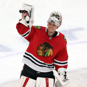 Efter två AHL-säsonger var Kevin Lankinen redo för NHL-hockey. Kevin Lankinen vinkar.